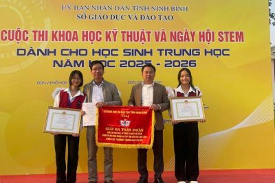 Trường THCS Việt Hùng tham gia Cuộc thi KHKT và Ngày hội STEM dành cho học sinh Trung học năm học 2025-2026